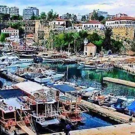 Δωμάτια σε οικογενειακή κατοικία Tarihi Kaleici Muhtesem Dizayn Huzurlu Keyifli Teras Keyifli Oezel Ev *