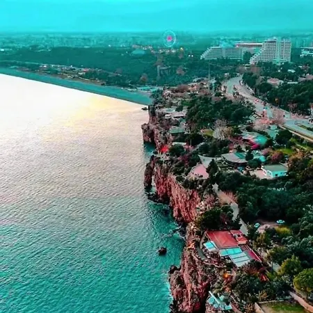 Tarihi Kaleici Muhtesem Dizayn Huzurlu Keyifli Teras Keyifli Oezel Ev * Αττάλεια