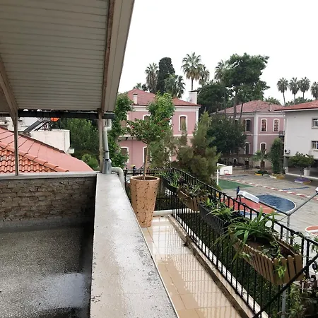 Δωμάτια σε οικογενειακή κατοικία Tarihi Kaleici Muhtesem Dizayn Huzurlu Keyifli Teras Keyifli Oezel Ev